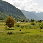 Riverside Village Appartement *